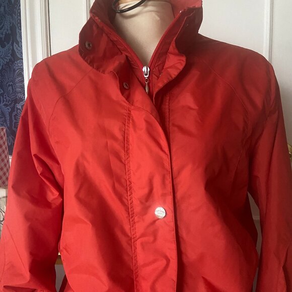 Vintage windbreaker rain jacket - size sm-med - Canadian - mid length, travel - Picture 3 of 16